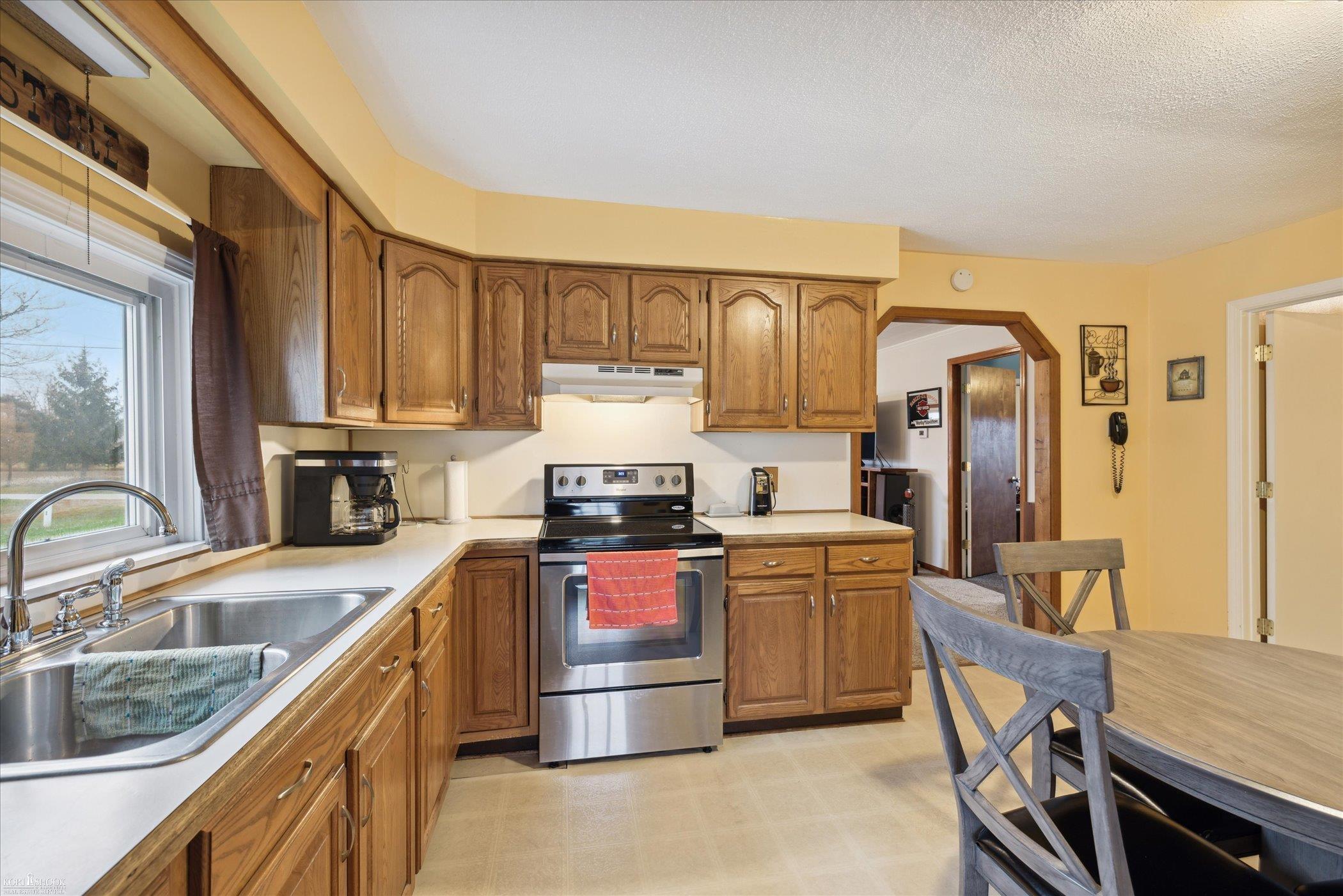 2638 Lyons Road Owosso, MI 48867 - Photo 5 of 36 50161233-c99c7fee-0c21-4257-b435-f925684bc0be.JPG
