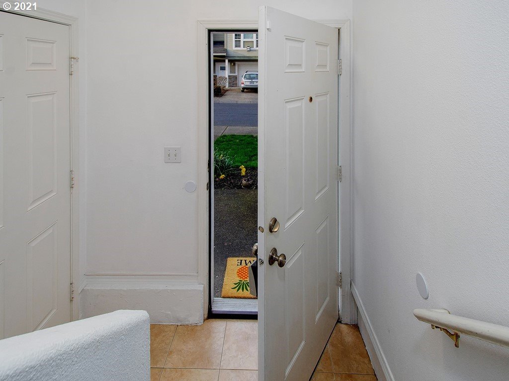 20078 Southwest Monson Street Beaverton, OR 97003 - Photo 2 of 32 a view of bathroom