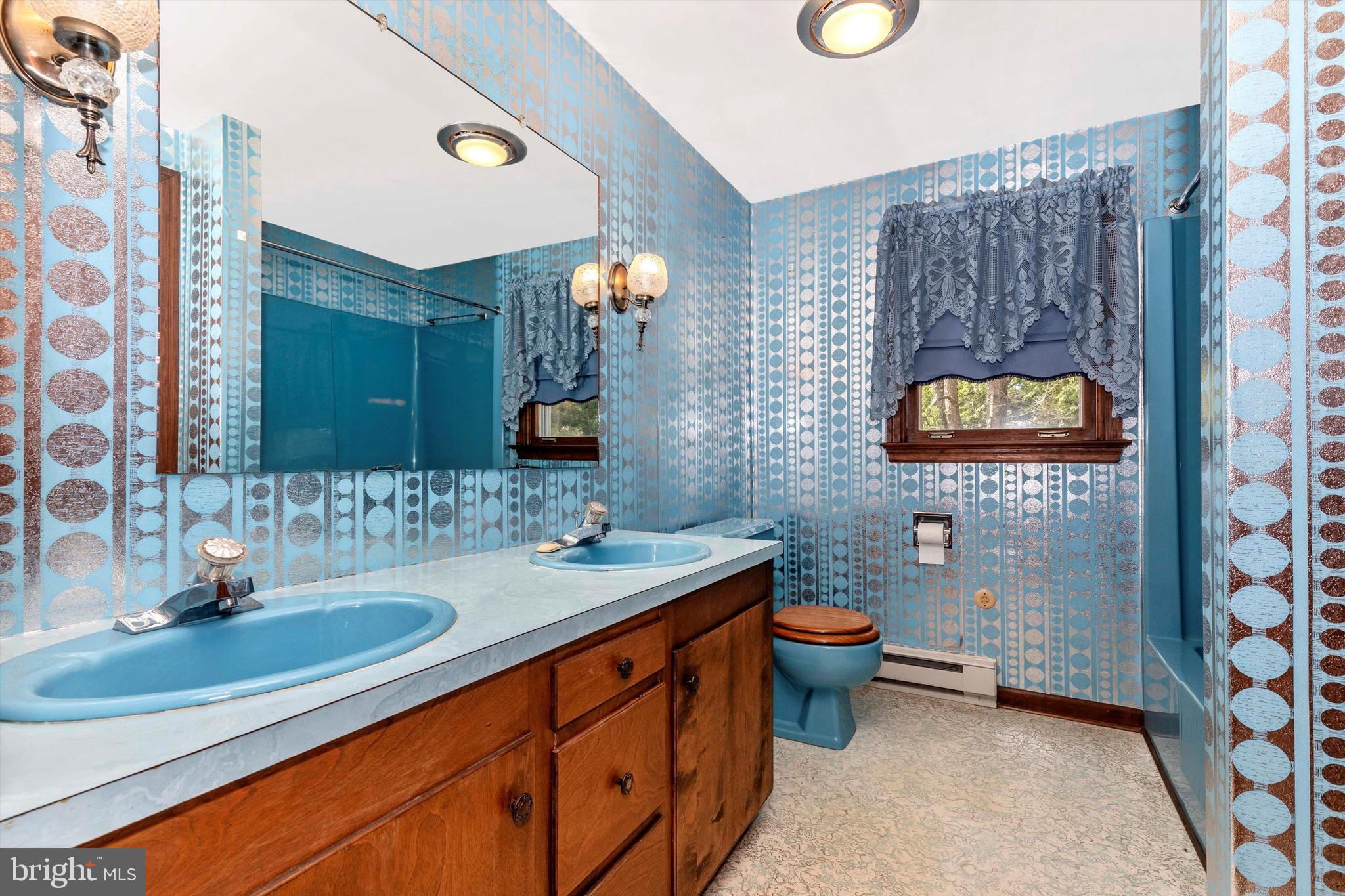 136 Union Road Coatesville, PA 19320 - Photo 48 of 71 hall bath