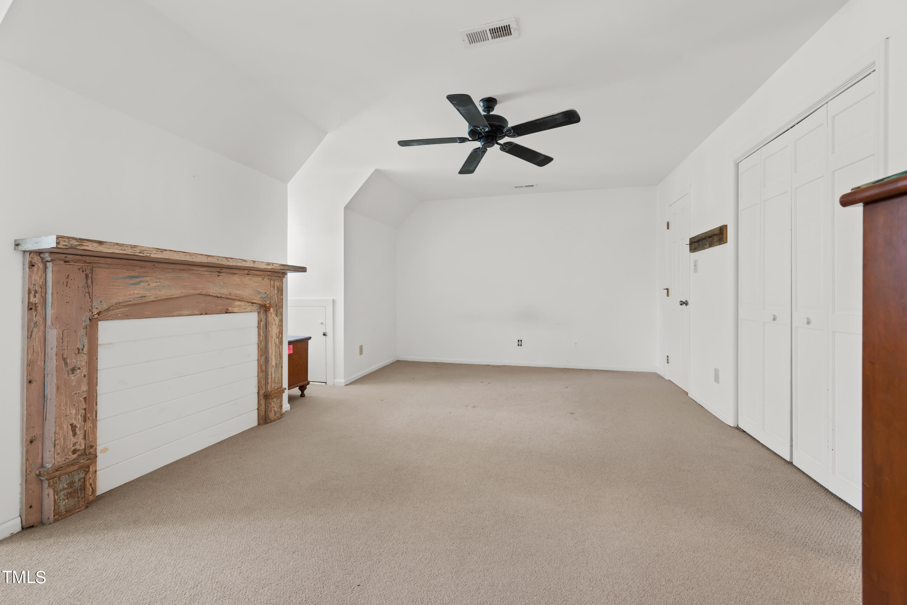 2725 Scottsdale Lane Raleigh, NC 27613 - Photo 18 of 31 Master Bedroom
