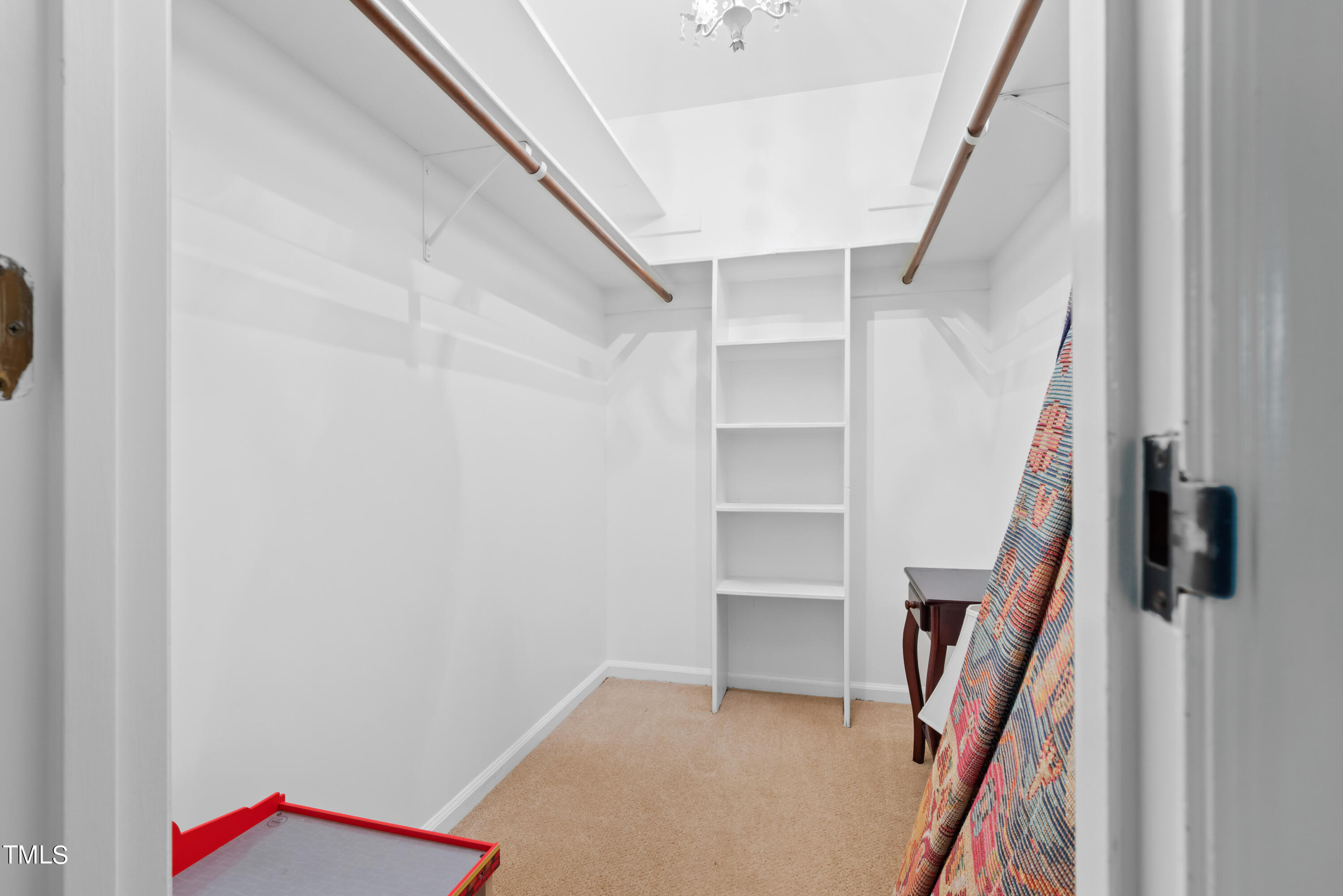2725 Scottsdale Lane Raleigh, NC 27613 - Photo 19 of 31 Master Closet