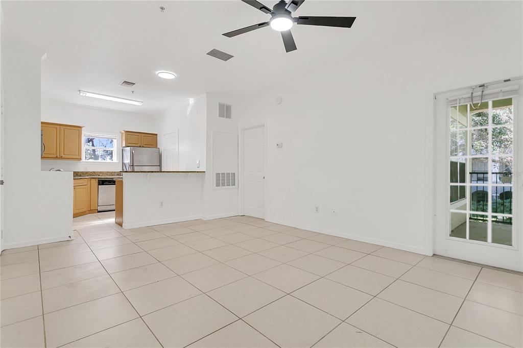 3551 Conroy Road, Unit 122 Orlando, FL 32839 - Photo 7 of 29