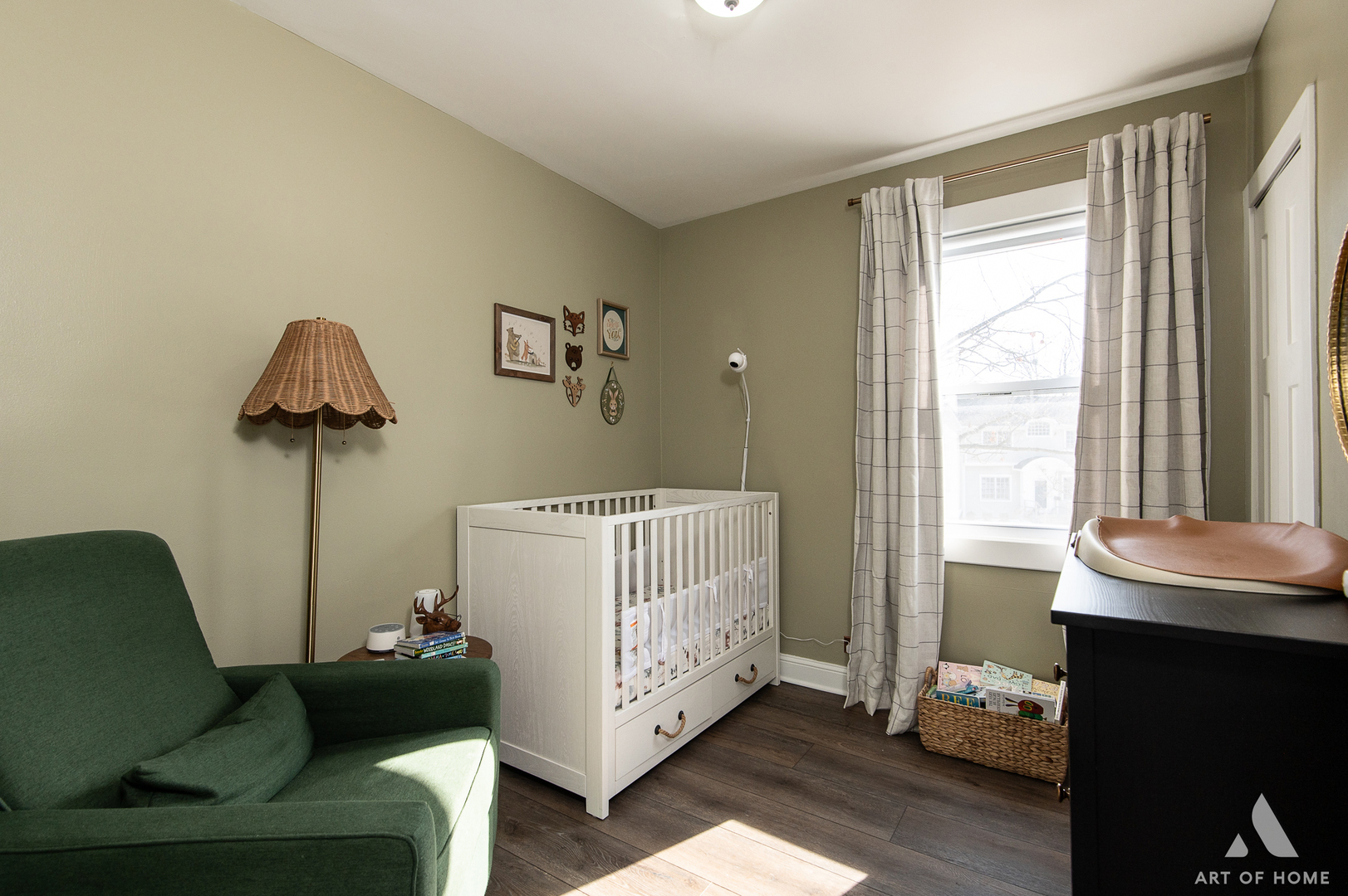 262 Lionel Road Riverside, IL 60546 - Photo 16 of 25 a living room with furniture and a window