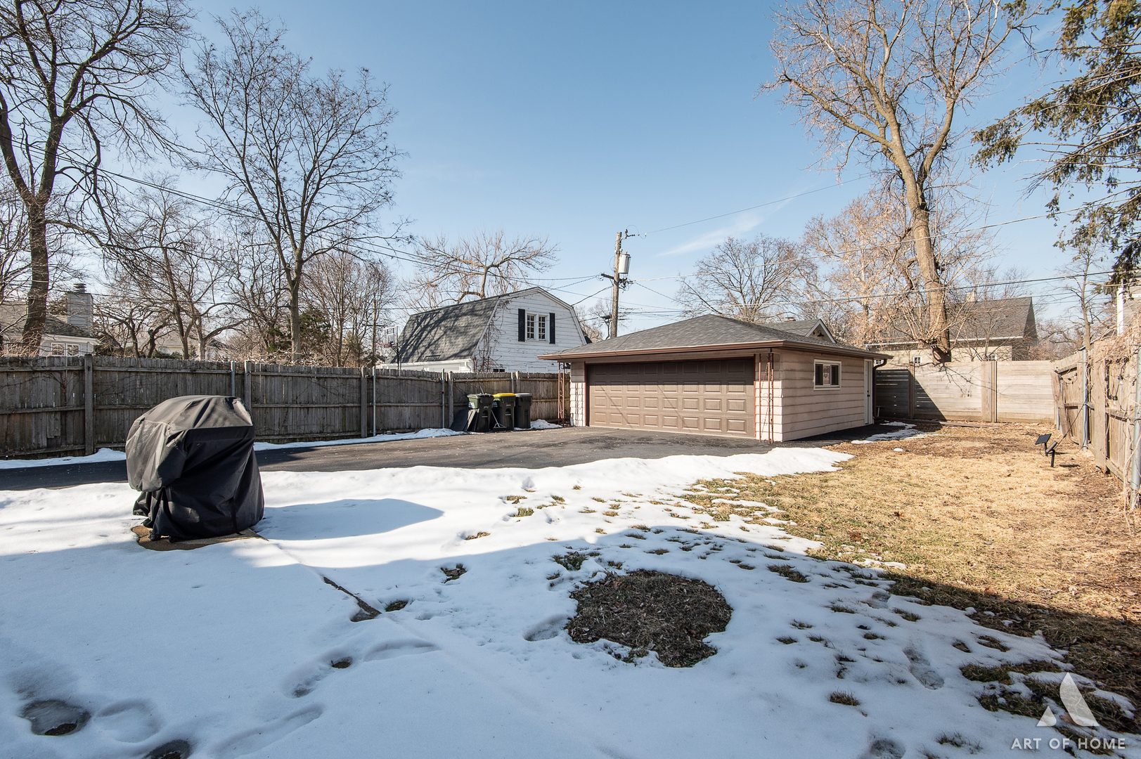 262 Lionel Road Riverside, IL 60546 - Photo 24 of 25 a view of a backyard of the house