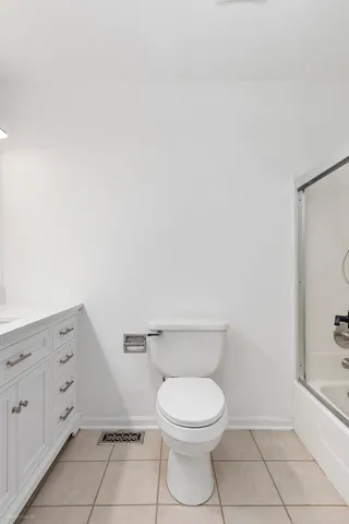 $443,000 | 3290 Johnsbury Court, Aurora, IL 60504