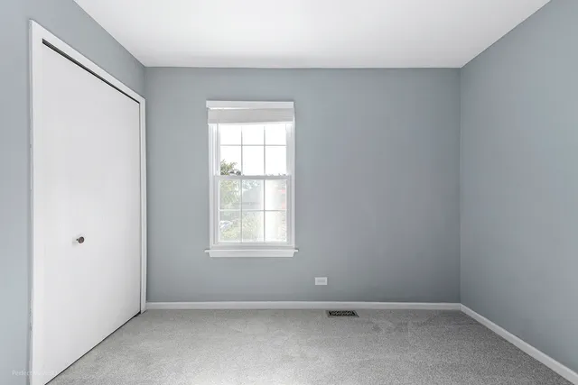 $443,000 | 3290 Johnsbury Court, Aurora, IL 60504