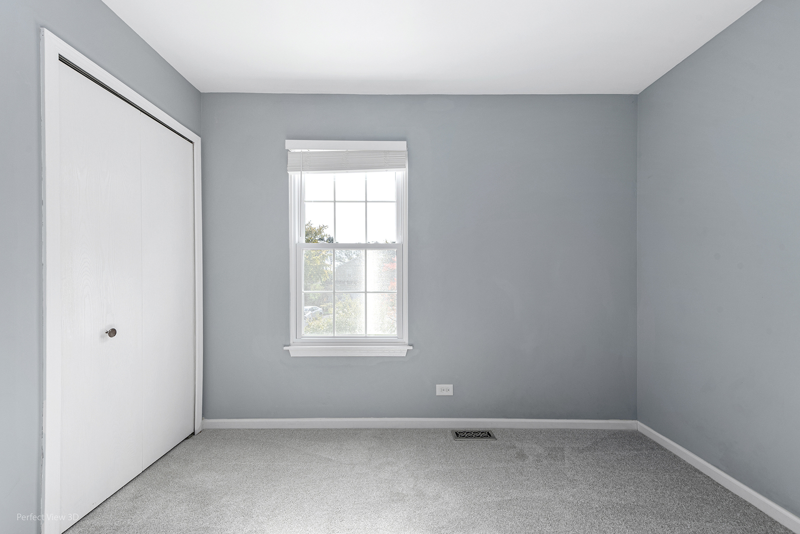 3290 Johnsbury Court Aurora, IL 60504 - Photo 18 of 31 an empty room with windows