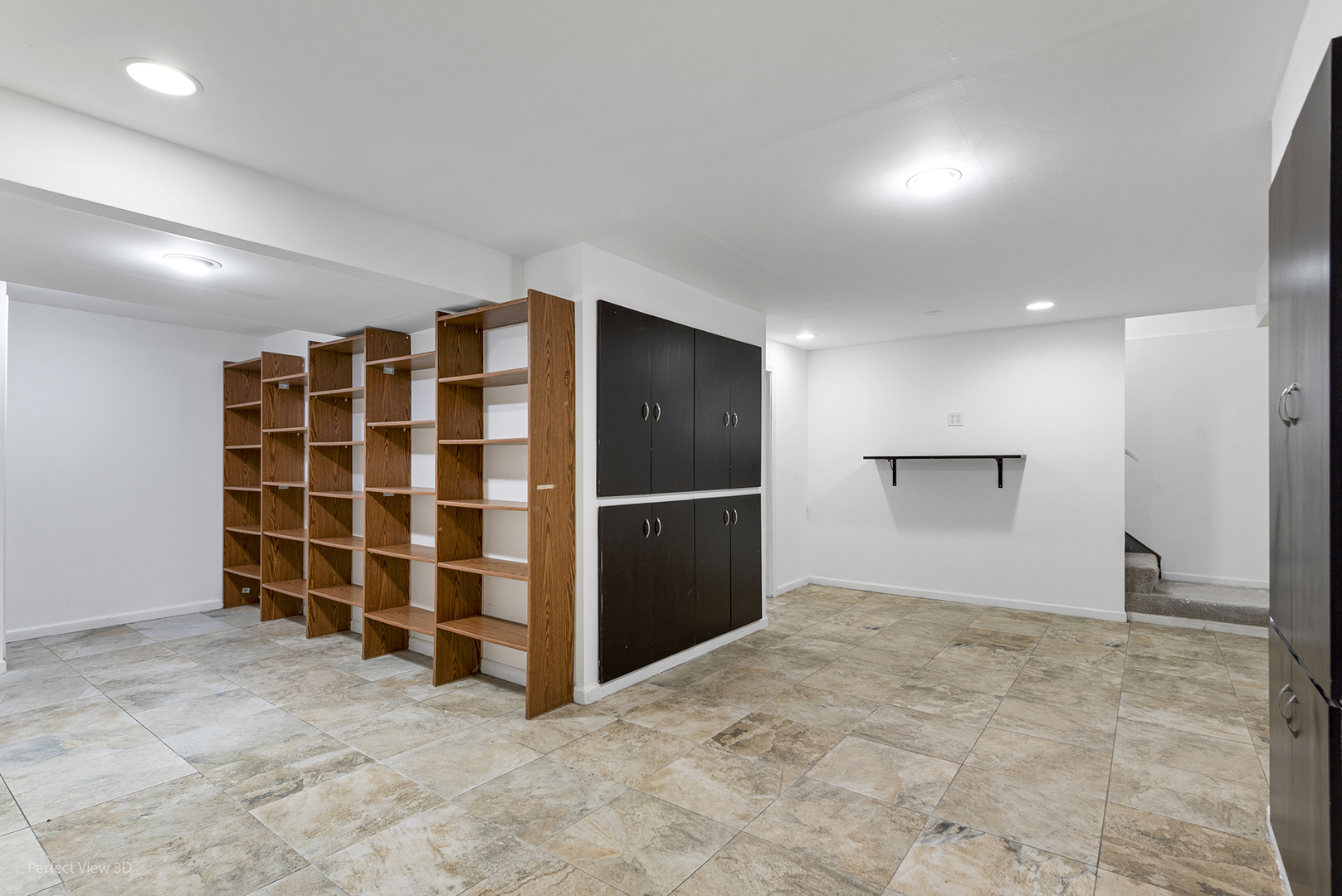 3290 Johnsbury Court Aurora, IL 60504 - Photo 22 of 31 a view of an empty room with a cabinet and mirrors