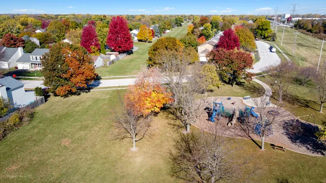 $443,000 | 3290 Johnsbury Court, Aurora, IL 60504