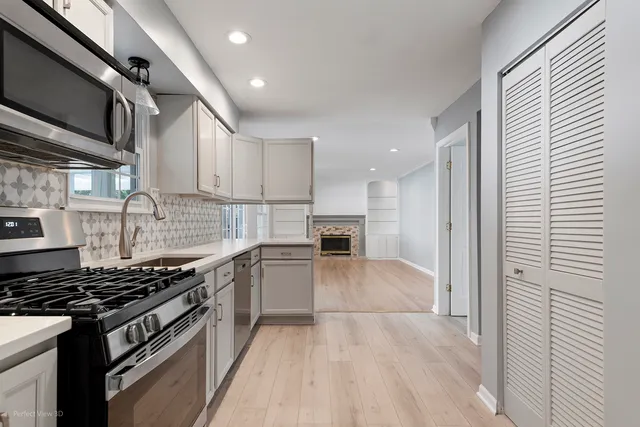 $443,000 | 3290 Johnsbury Court, Aurora, IL 60504