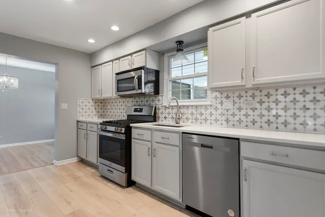 $443,000 | 3290 Johnsbury Court, Aurora, IL 60504