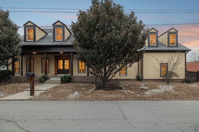 $1,400,000 | 902 Evans Street, Franklin, TN 37064