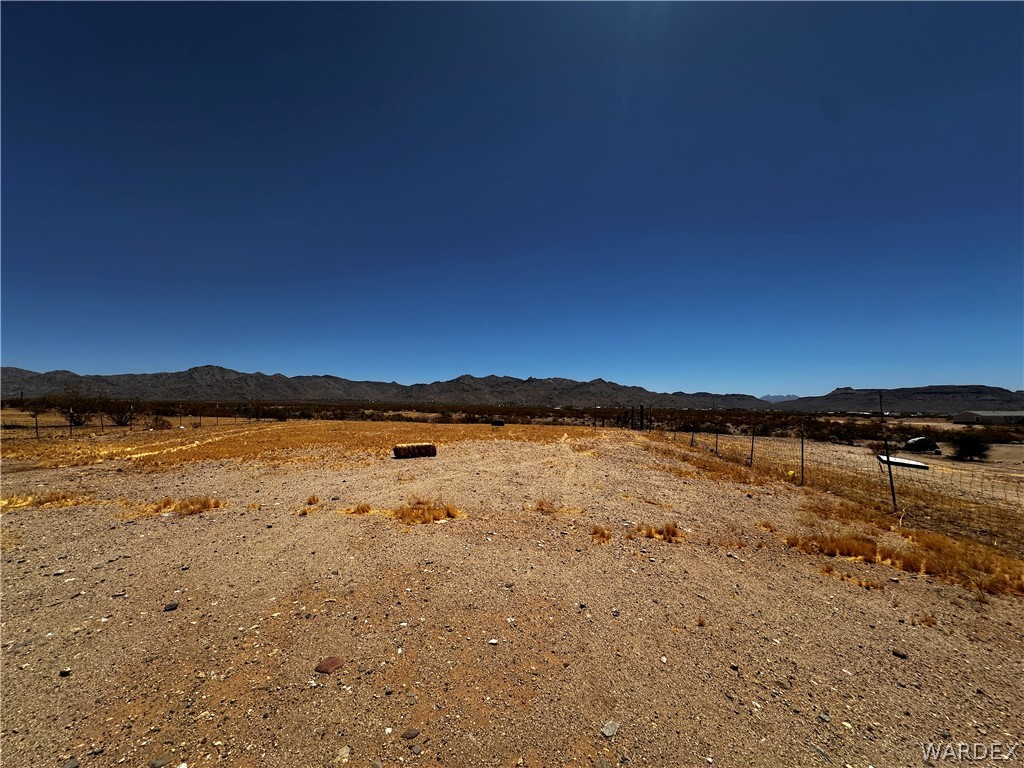 3868 Aztec Road Golden Valley, AZ 86413 - Photo 49 of 64