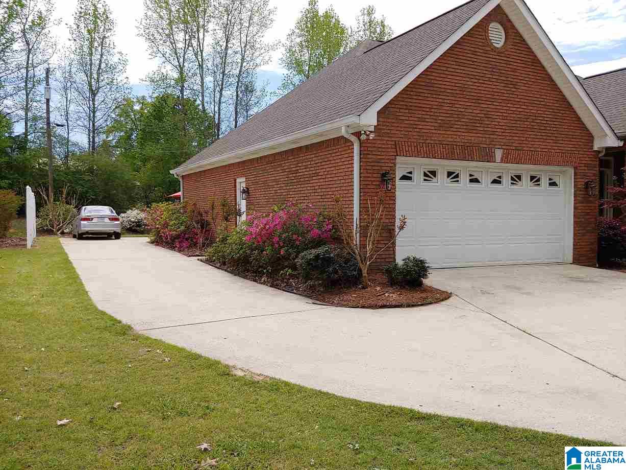 1915 Pleasant Ridge Drive Sylacauga, AL 35150 - Photo 2 of 23