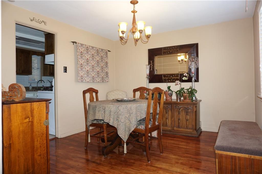 924 Roland Road Pittsburgh, PA 15221 - Photo 4 of 23 Inviting Dining Room where gatherings will be made memorable.