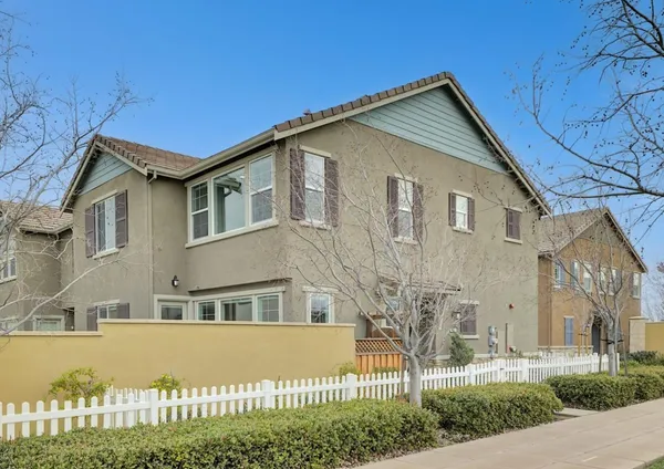 $758,888 | 1426 South Central Parkway, Mountain House, CA 95391