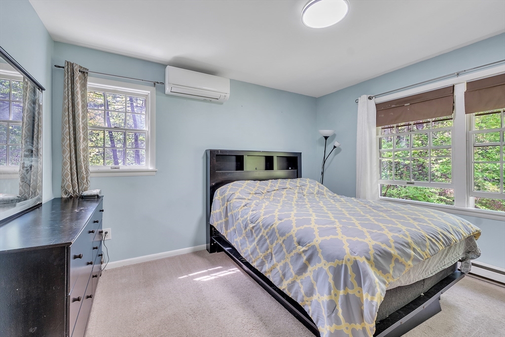 10 Vinton Road Sturbridge, MA 01566 - Photo 11 of 33