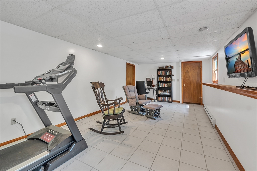 10 Vinton Road Sturbridge, MA 01566 - Photo 20 of 33