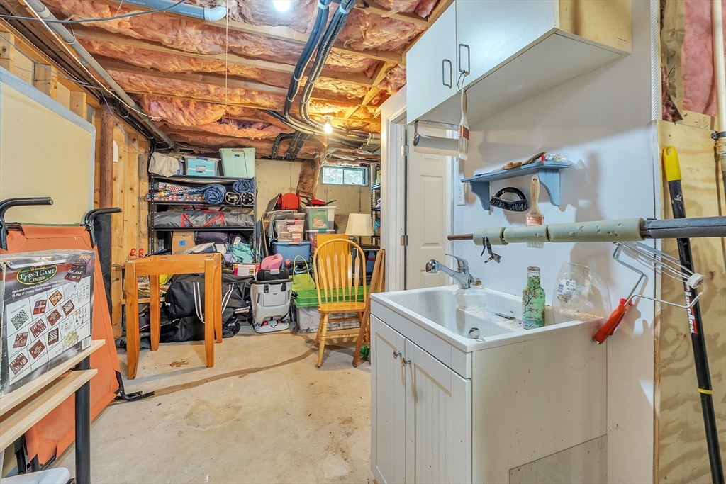 10 Vinton Road Sturbridge, MA 01566 - Photo 23 of 33