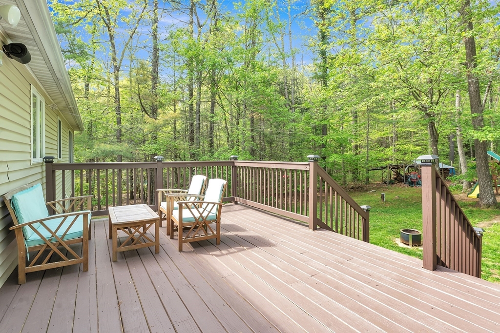 10 Vinton Road Sturbridge, MA 01566 - Photo 28 of 33