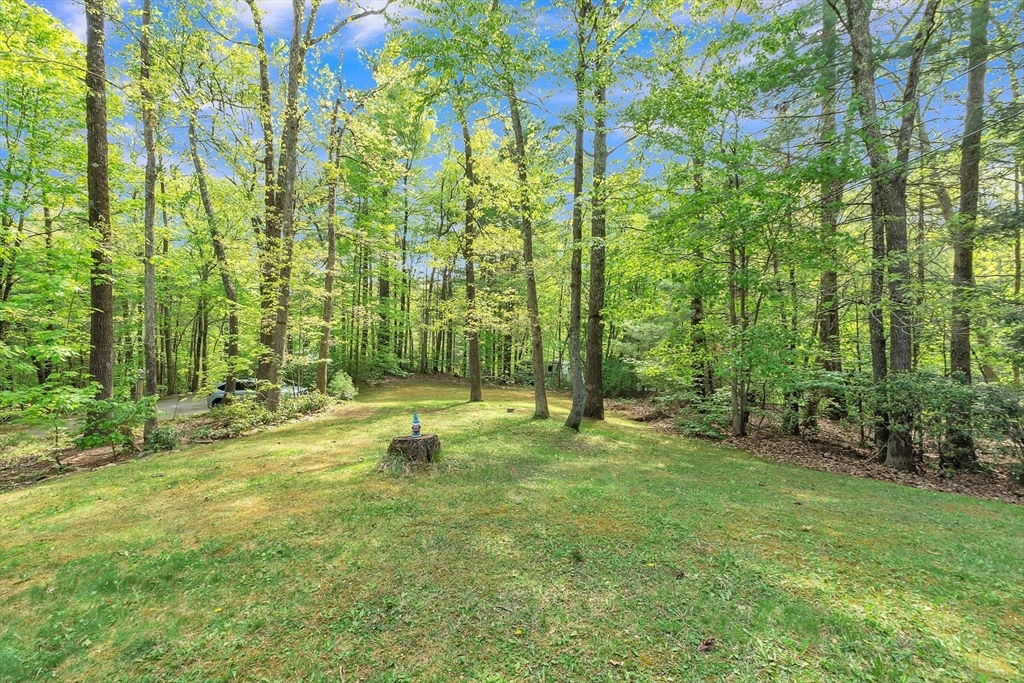 10 Vinton Road Sturbridge, MA 01566 - Photo 30 of 33