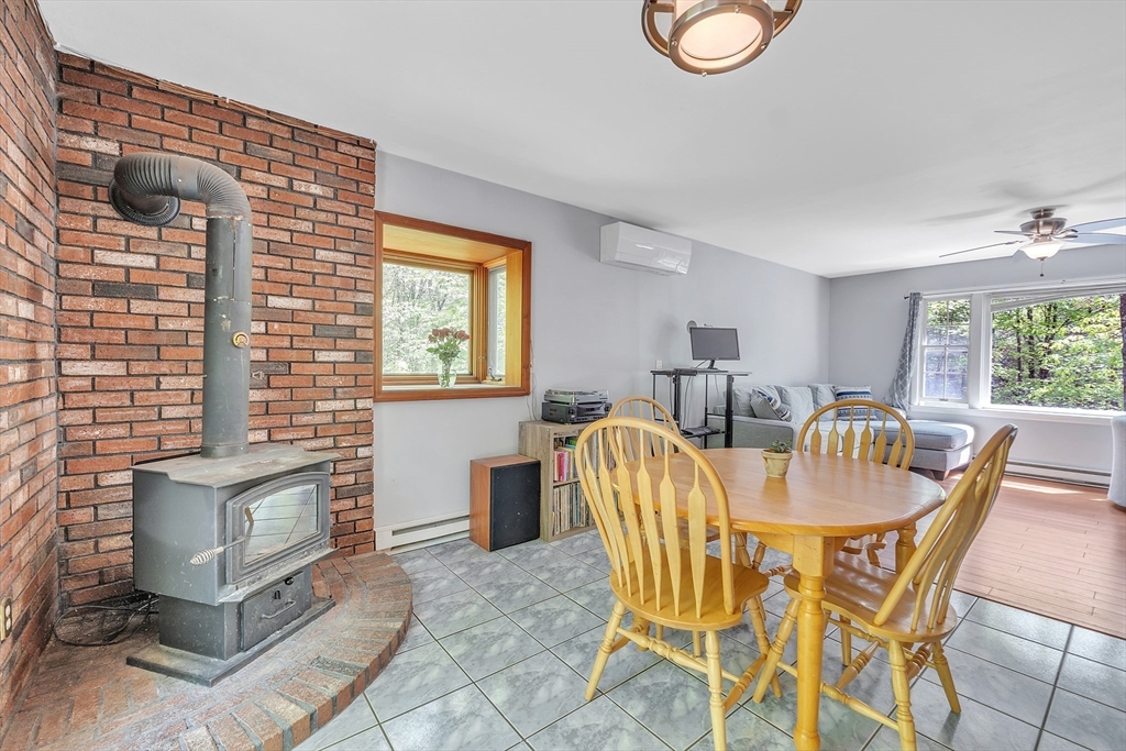 10 Vinton Road Sturbridge, MA 01566 - Photo 7 of 33