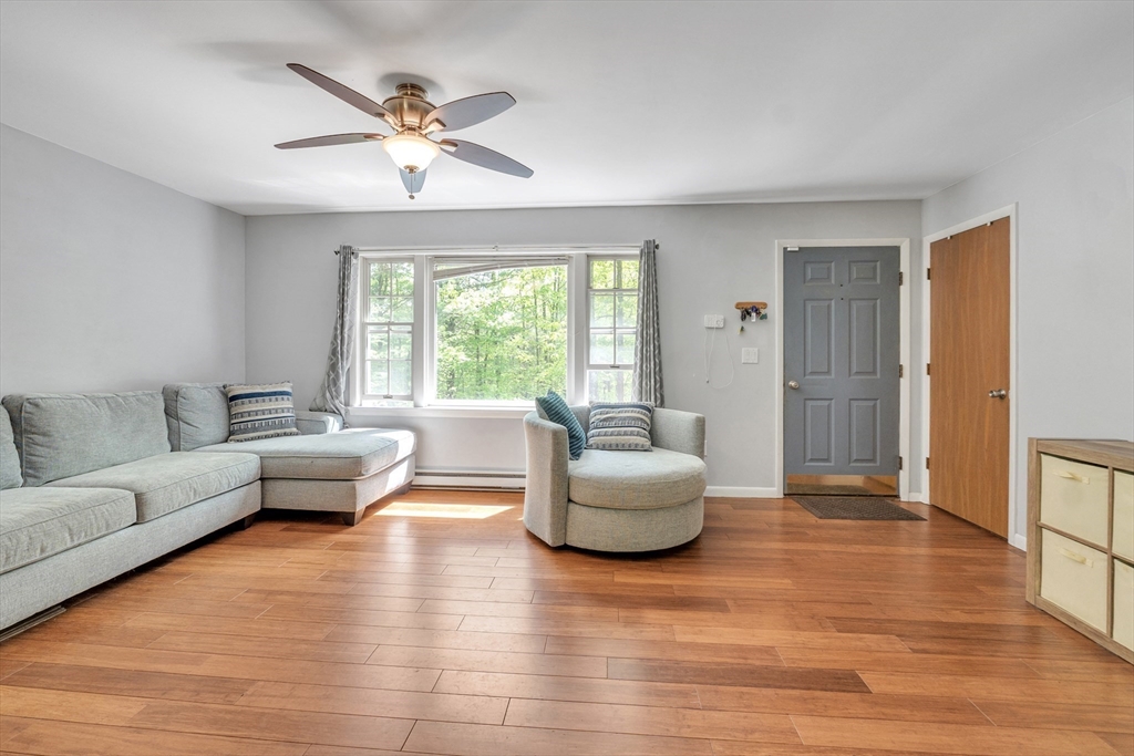 10 Vinton Road Sturbridge, MA 01566 - Photo 9 of 33