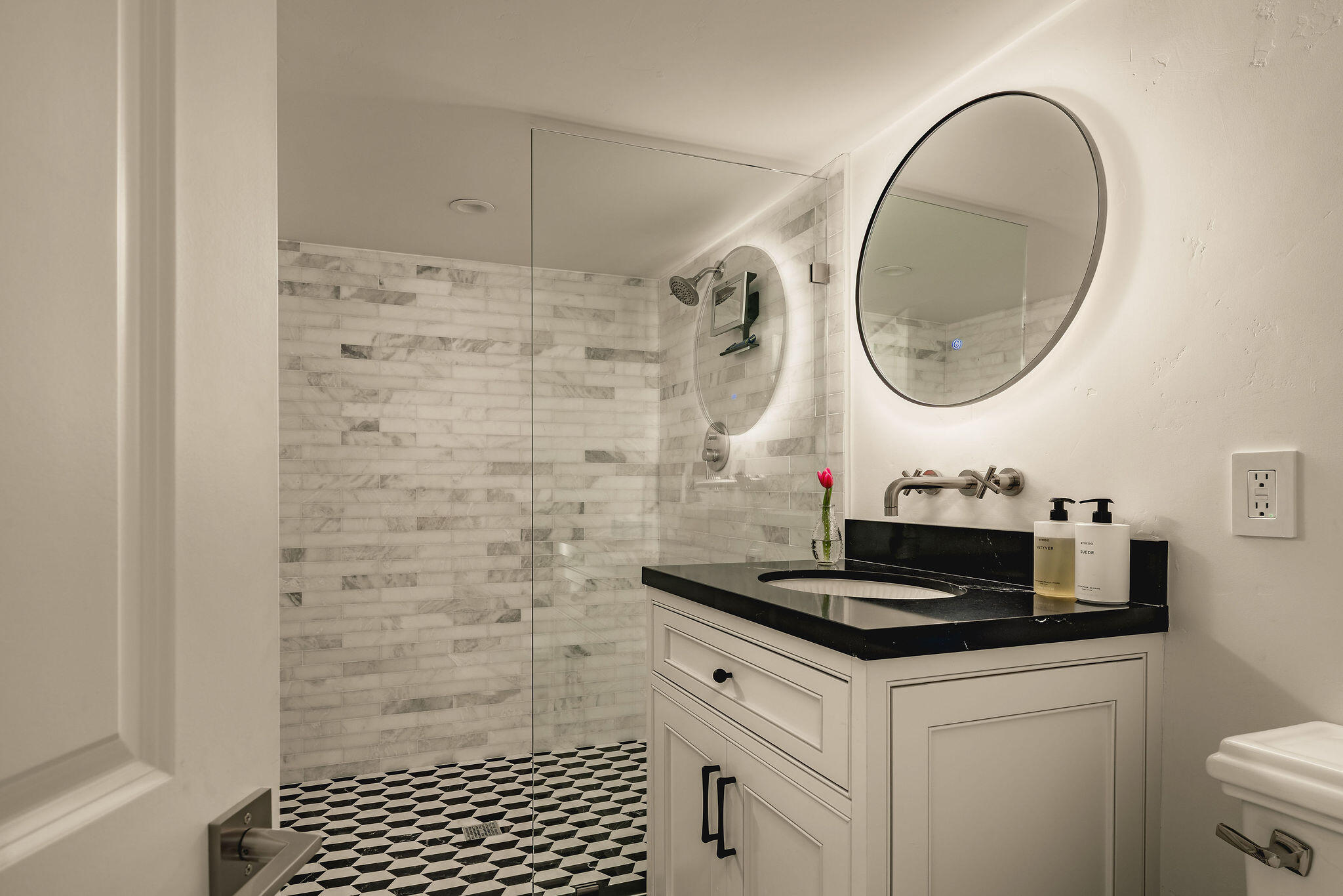 145 Butterfly Lane Montecito, CA 93108 - Photo 34 of 58 JG-145Butterefly-newinterior2-31