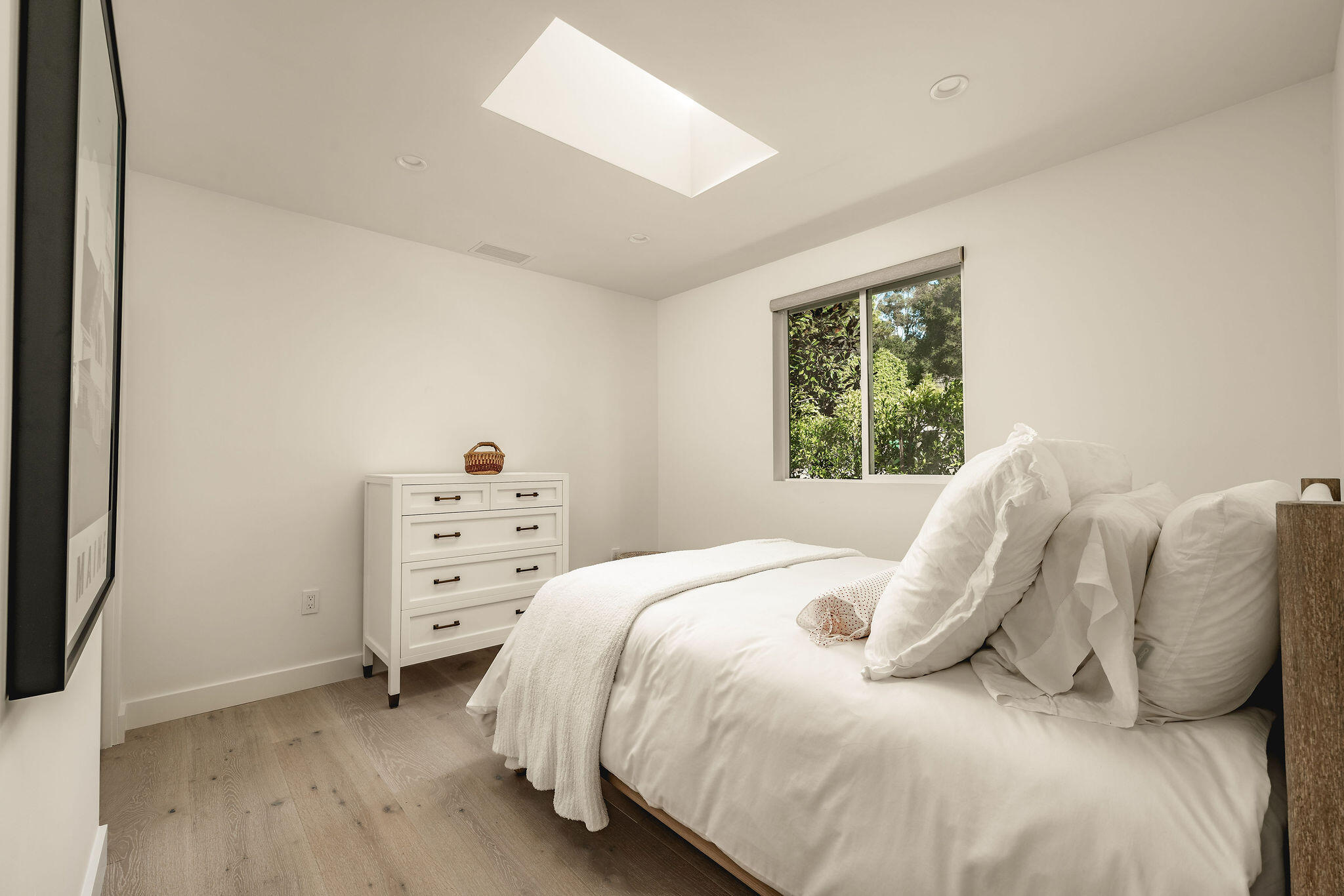 145 Butterfly Lane Montecito, CA 93108 - Photo 44 of 58 JG-145Butterefly-newinterior2-40