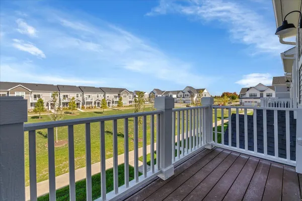 $2,650 | 4303 Chelsea Mnr Circle, Aurora, IL 60504