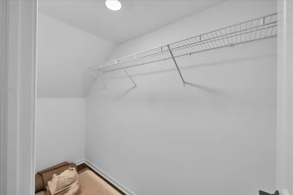 $2,650 | 4303 Chelsea Mnr Circle, Aurora, IL 60504