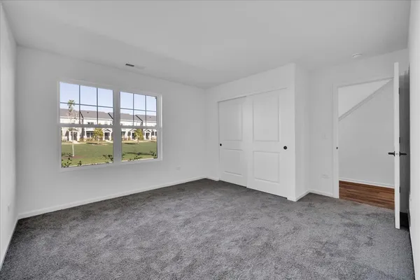 $2,650 | 4303 Chelsea Mnr Circle, Aurora, IL 60504