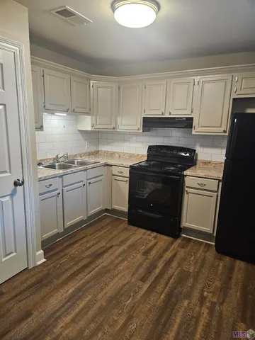 $1,000 | Undisclosed Address, Baton Rouge, LA 70807