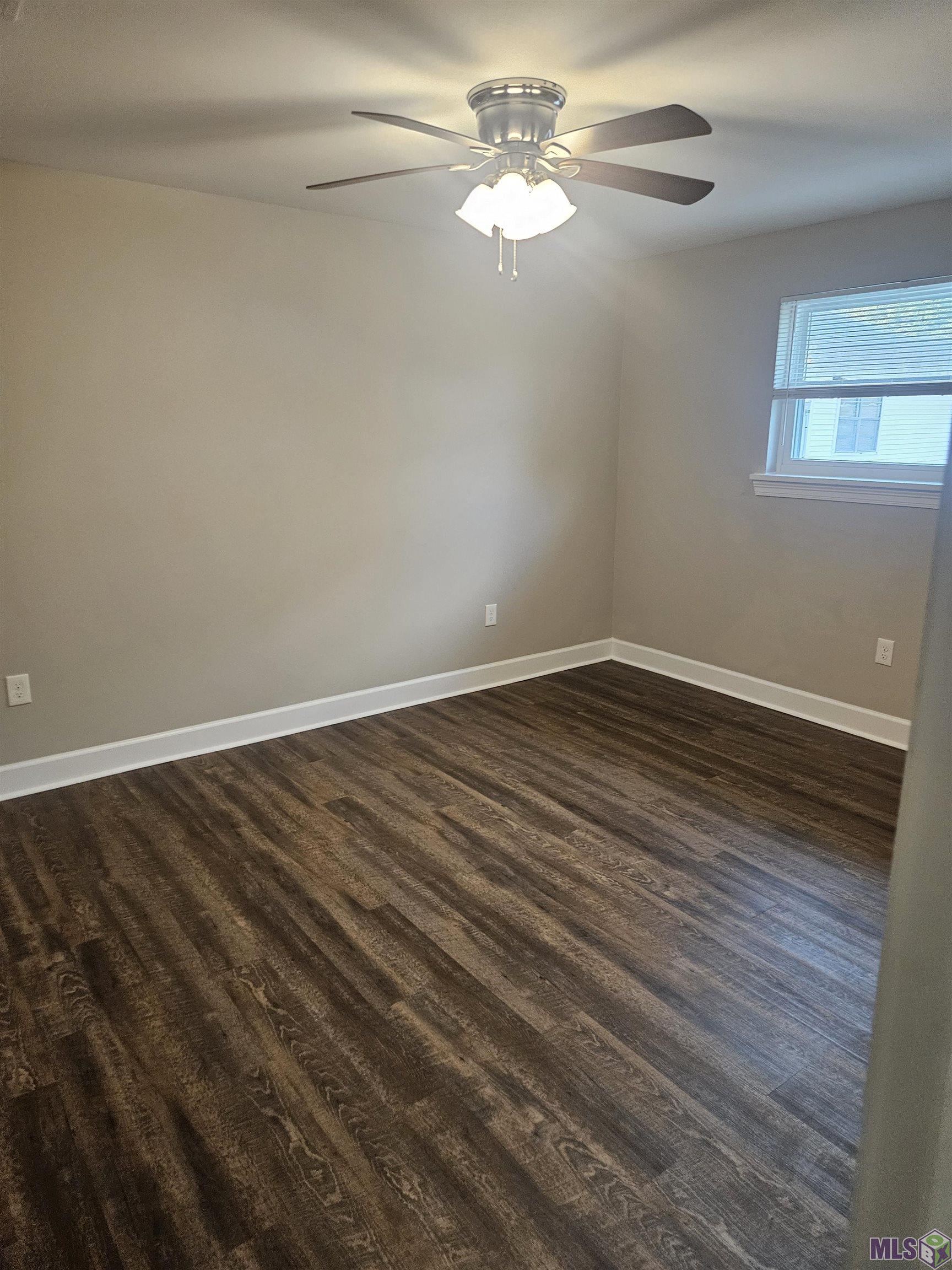 8715 Scenic Highway Baton Rouge, LA 70807 - Photo 6 of 9