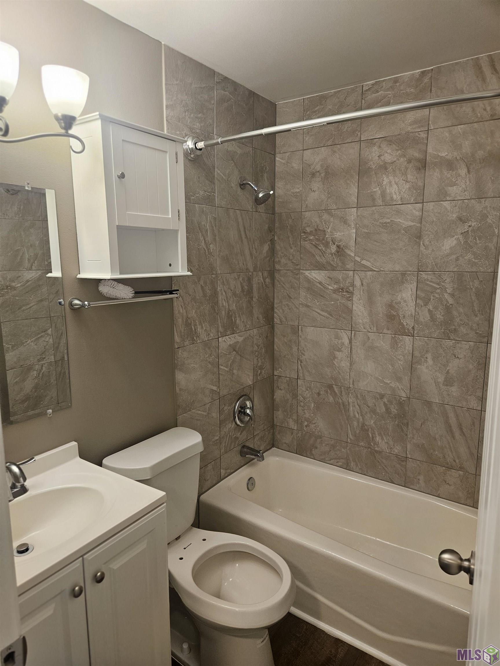 8715 Scenic Highway Baton Rouge, LA 70807 - Photo 7 of 9