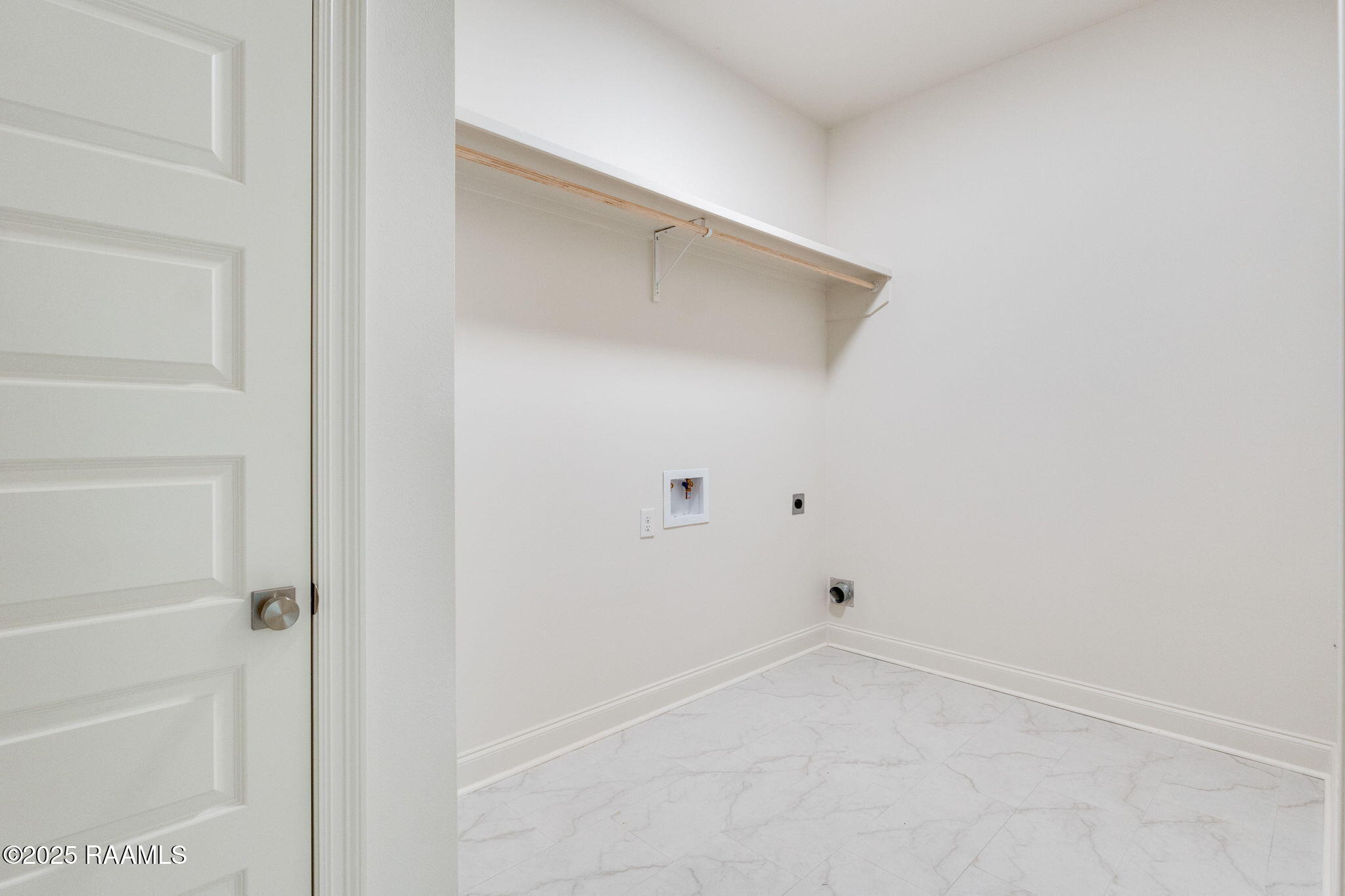 113 Appleton Lane Youngsville, LA 70592 - Photo 23 of 32 16-web-or-mls-113 Appleton Lane-16