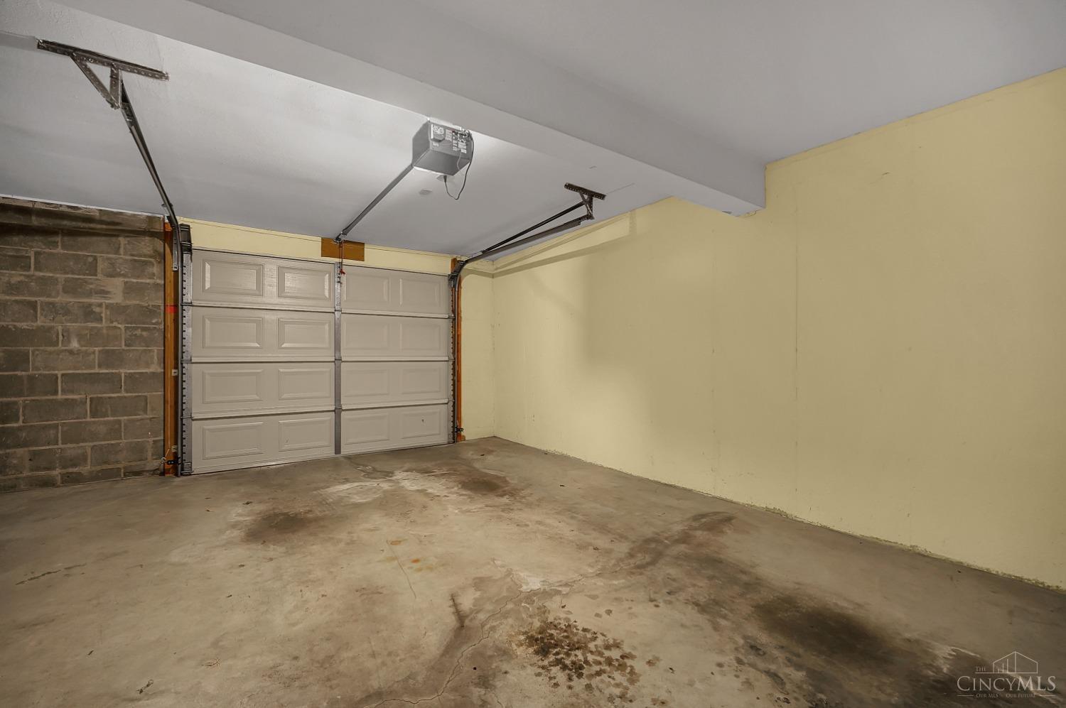5662 Rapid Run Road, Unit 10 Cincinnati, OH 45238 - Photo 25 of 27