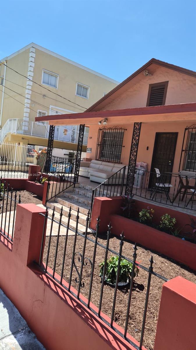 934 Southwest 3rd Street Miami, FL 33130 - Photo 3 of 19