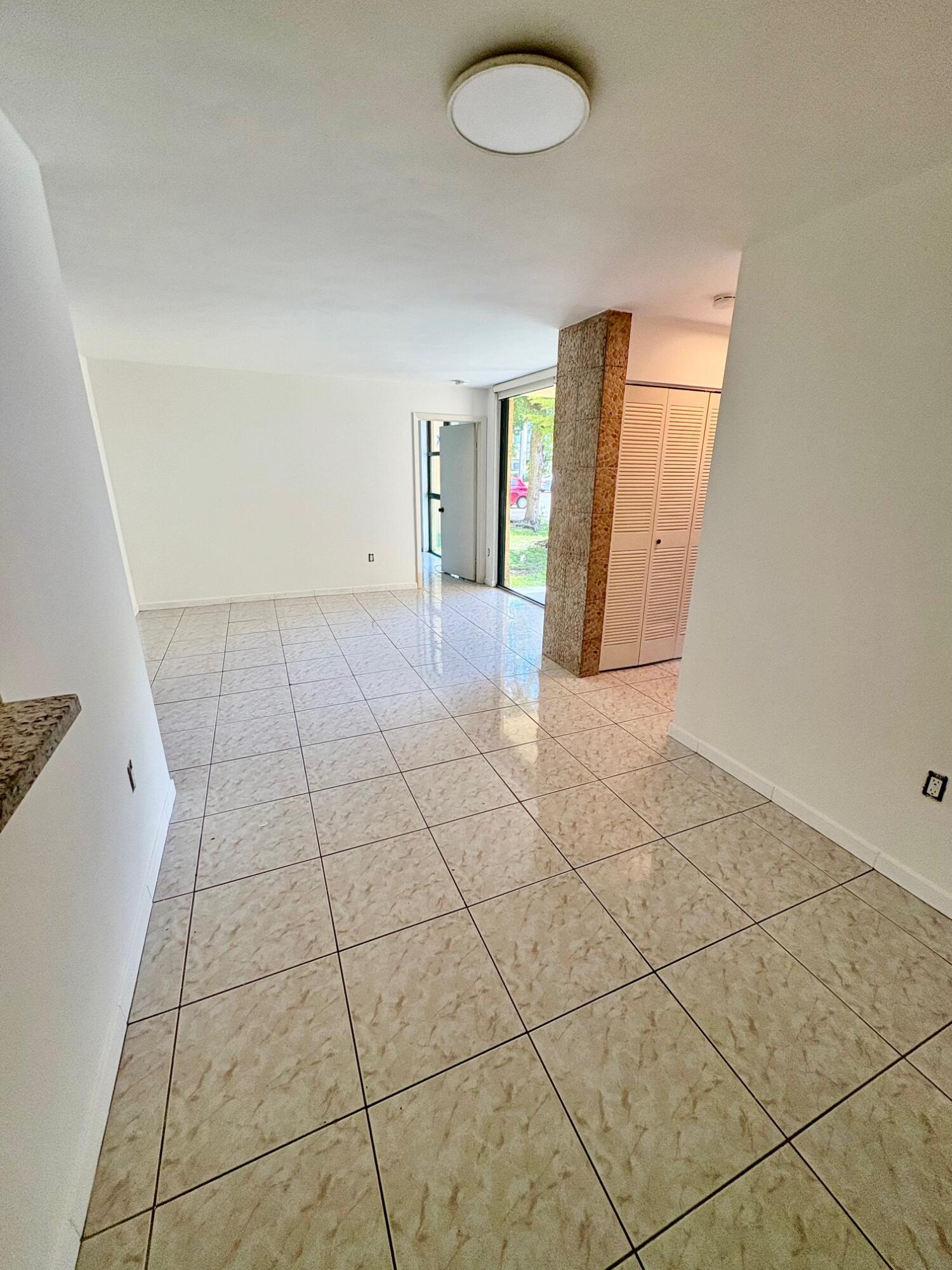 11800 Southwest 18th Street, Unit 108 Miami, FL 33175 - Photo 15 of 31 IMG_8557
