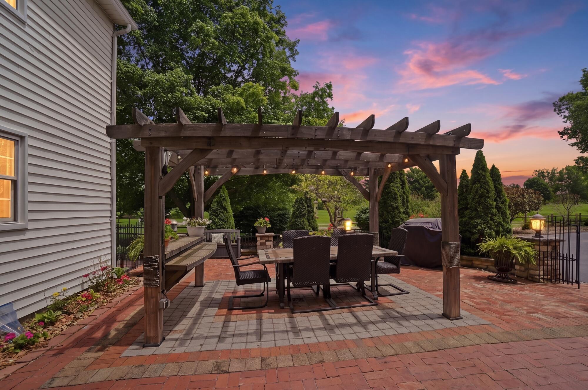 6075 Alkire Road Galloway, OH 43119 - Photo 5 of 85 Side Patio