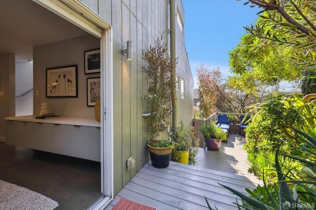 a view of a outdoor space