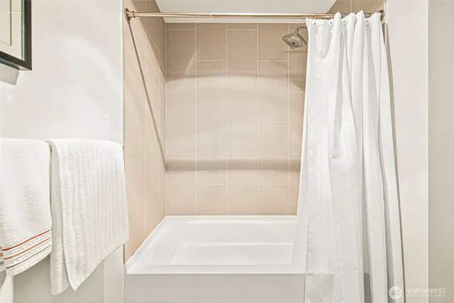 $315,000 | 15100 6th Avenue Southwest, Unit 312, Burien, WA 98166