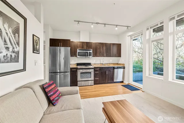 $315,000 | 15100 6th Avenue Southwest, Unit 312, Burien, WA 98166