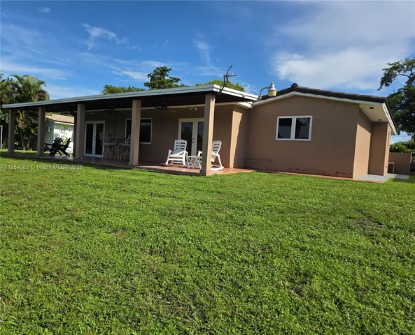 $5,200 | 14760 Lewis Road, Unit 14760, Miami Lakes, FL 33014