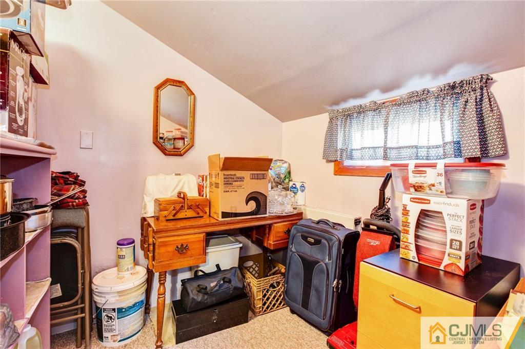 156 Winthrop Road Edison, NJ 08817 - Photo 25 of 28 a utility room with dryer and washer