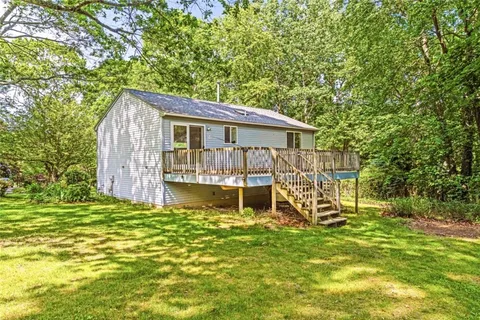 $569,000 | 107 Huckleberry Road, North Kingstown, RI 02852