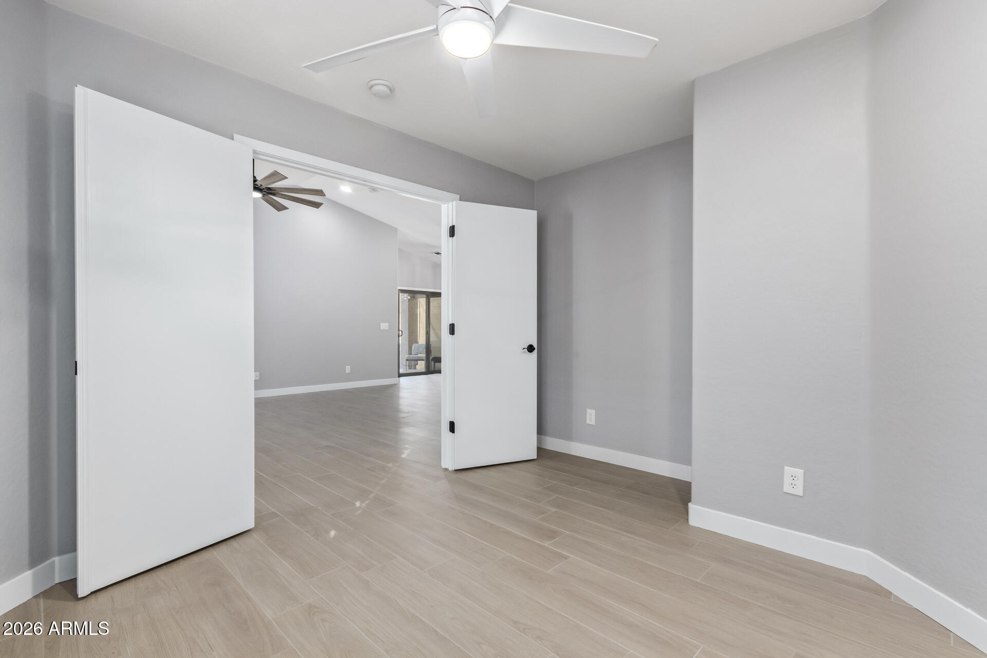 17854 West Redfield Road Surprise, AZ 85388 - Photo 6 of 43