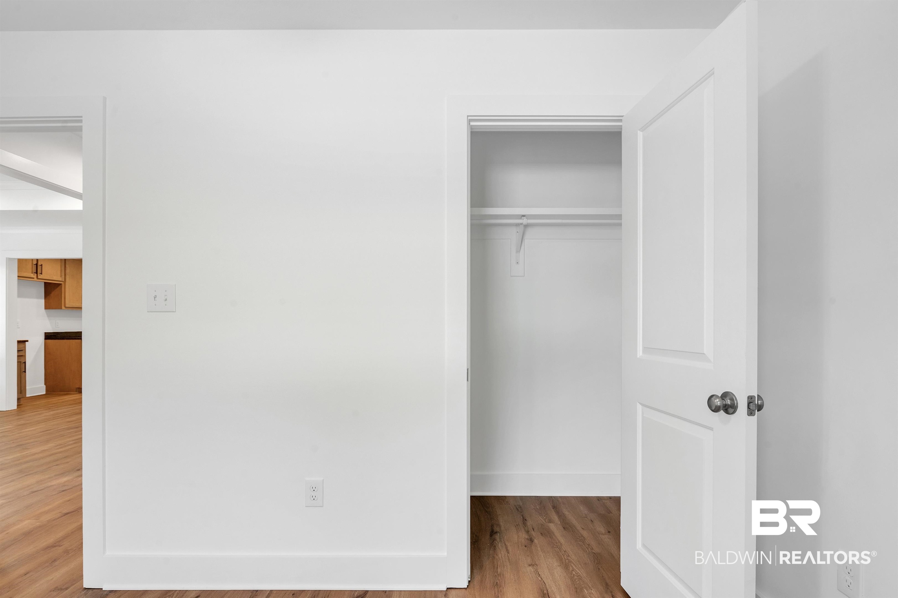 22045 8th Street Silverhill, AL 36576 - Photo 33 of 39 View of closet
