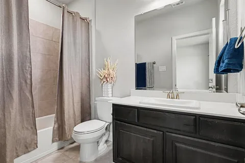 $829,900 | 273 Shallow Brook Drive, Sunnyvale, TX 75182