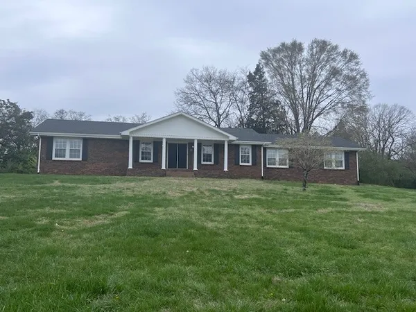 $3,100 | 124 Country Club Drive, Hendersonville, TN 37075